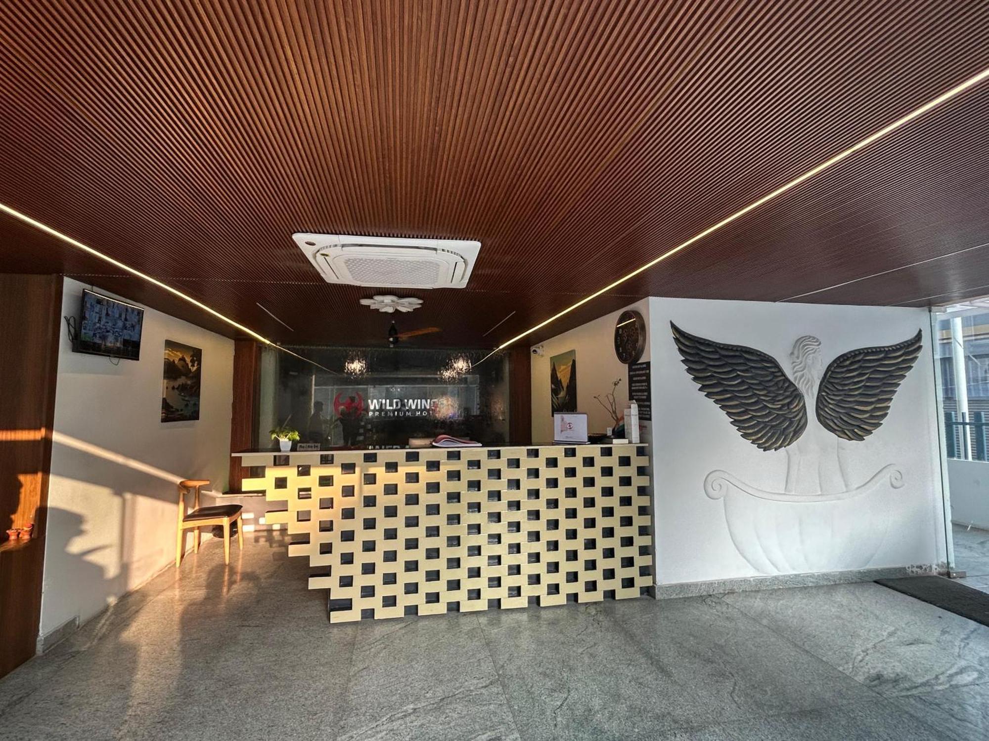 Wild Wings Premium Hotel Haïdarabad Extérieur photo